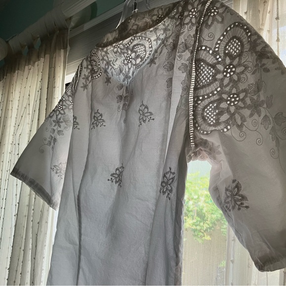 Atelier Heidi White Embroidered Button Down Top - Modified - Picture 4 of 6
